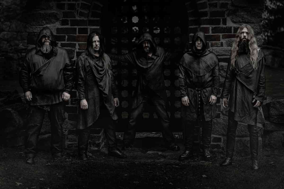 picture of medieval folk doom metal band apocalypse orchestra